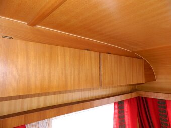 Dvouosý karavan Fendt - 8