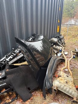 Dodge Challenger - náhradní díly - 8