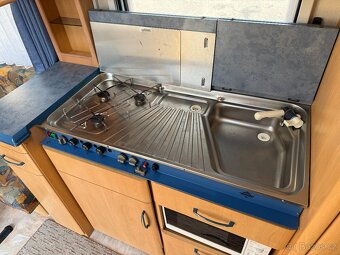 Karavan Hobby 540, markýza, 4 osoby - 8