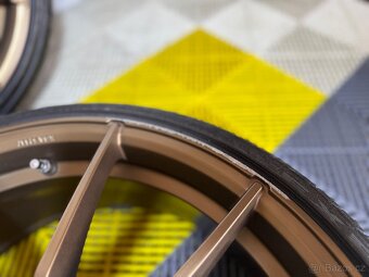 Motec mcr2 ultralight 5x112 r20 - 8