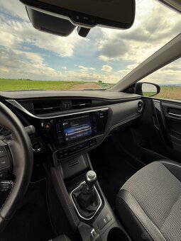 Toyota Auris 1.2 Edition S+ - 8
