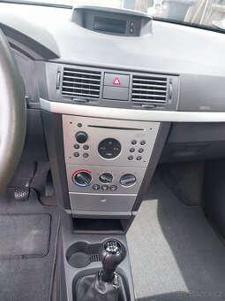 Opel Meriva 1,6i 74 kW - 8