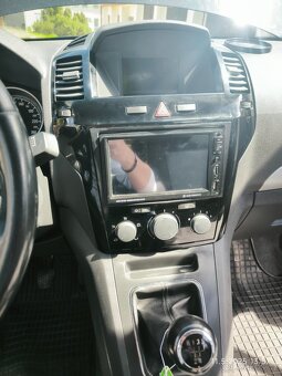 Opel Zafira b 1.6 85kw 2010 - 8