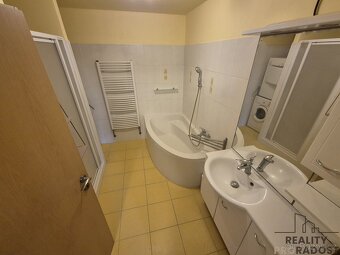 Pronájem bytu 3+kk s terasou a parkovacím místem v Lednici - 8