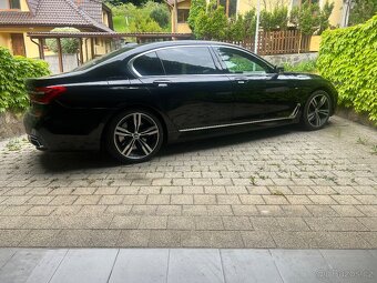 BMW 750Li xDrive - 8