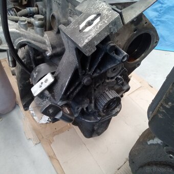Motor T4 ACV - na díly - 8
