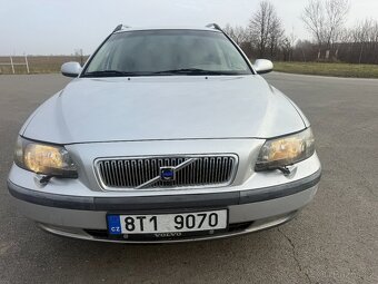 Volvo V70 2,5 Kombi STK 08/2027 - 8