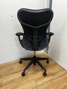 Kancelářská židle Herman Miller Mirra 2 Graphite Full Option - 8