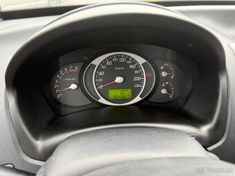 Hyundai TUCSON 2,0 i - 8
