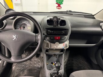 Peugeot 107, r. 2006, jen 88000 km, klimatizace - 8