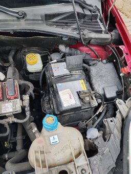 Fiat Punto 1.2 - 8