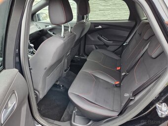 FORD FOCUS ST LINE ECOBOOST KOMBI 2018 - 8