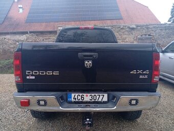 Dodge RAM 1500 4x4 - 8