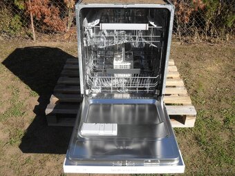 VESTAVNÁ MYČKA AEG,BÍLÝ PANEL,LCD,IKONY,tř.A.,XXL - 8