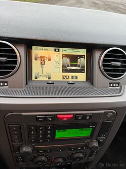 Land Rover Discovery 3, 4.4 V8 benzín - 8