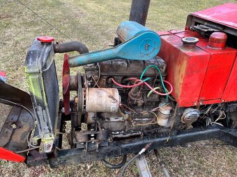 Malotraktor domácí výroby motor Škoda 1203 - 8