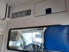 Prodám VW T5 facelift long 2.0tdi 103kw dsg - 8