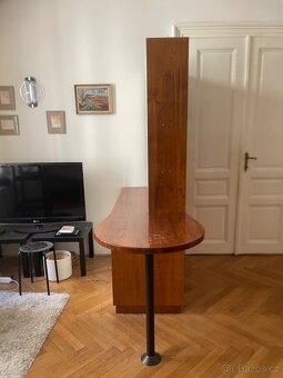 Skříň s vitrínou a barem na míru - 8