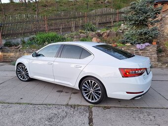 Škoda Superb 2,0 tdi LaK - 8
