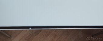 Moderní Bílý stůl s 3mi elegantními šuplíky - 8