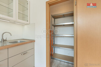 Pronájem bytu 2+kk, 58 m², Praha, ul. Symfonická - 8