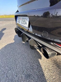Volkswagen Golf GTI 7 Performance - 8