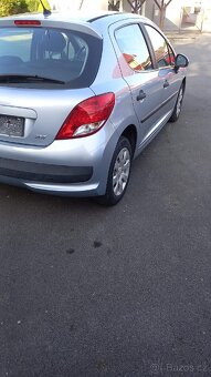 Peugeot 207 1.4 benzin 54kW, plně funkční na nahr.dily - 8