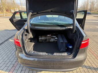 Jaguar XF,  2.0L Diesel - 8