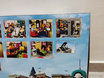 LEGO Creator 10260 Restaurace v centru města - 8