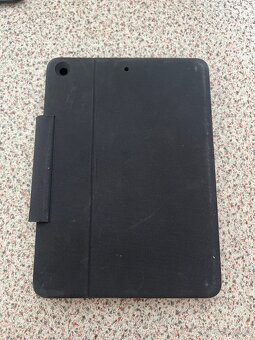 iPad 9. generace 64GB + příslušenství - 8