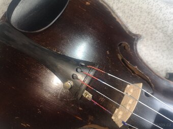 nabízím stoleté černé housle po renovaci - ČTĚTE - 8