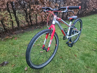 Lehké 24" juniorské horské hliníkové kolo ROCK MACHINE - 8