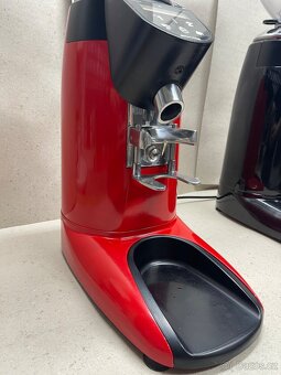 Repasované mlýnky Compak E6 - 8