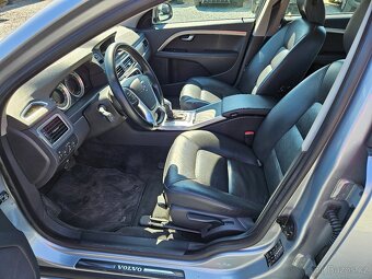 VOLVO V70 2.0 D4 120KW 5VÁLEC 2013 - 8
