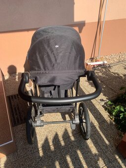 Sportovní kočárek Kinderkraft Helsi - 8