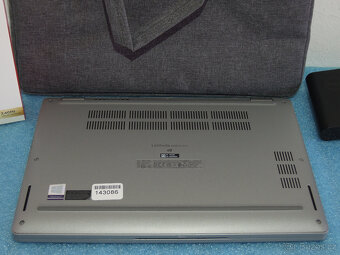Dotykový Dell Latitude 5320 2v1 IPS 13.3 16GB 4.Jádro 4.4GHz - 8