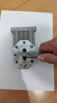 Hydraulické čerpadlo štípače dříví 4 – 6 tun – NOVÉ - 8