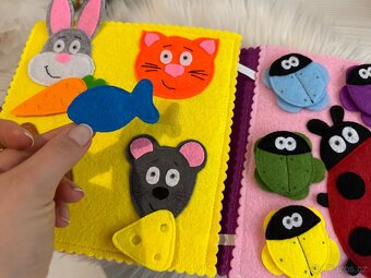 Quiet book. Plstěná kniha. Dárek na Vánoce. Dárek pro holku - 8