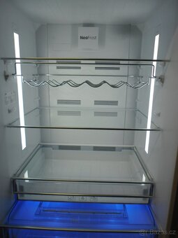 Lednice Beko CNE520EE0ZGW, 190x70 cm, A+++ - 8