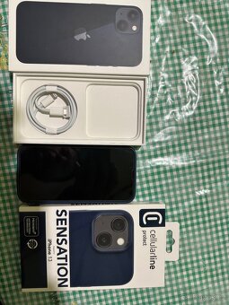 Prodám nový IPhone 13 128 GB zdarma Cellularline Sensation - 8