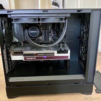PC FractalDesign RTX3090 32GB DDR4 i5-14500 - 8