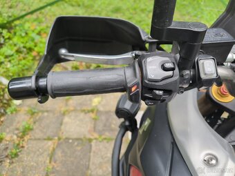 Suzuki DL 1000 V-Strom - 8