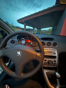 Peugeot 308 2008 - 8