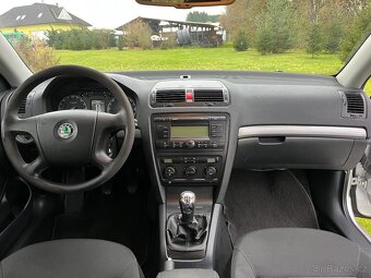 Škoda Octavia 2.0 TDI Elegance - 8