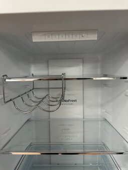 Lednice s mrazákem Amica (288) - 8