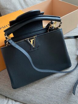 Černá kabelka Louis Vuitton Capucines BB - 8