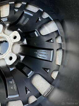 Original Porsche Taycan - 8