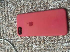 Prodej pouzitych pouzder na iphone 8,7 Se - 8