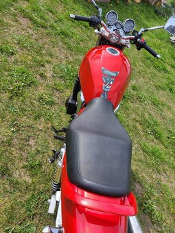 Suzuki gsx 750 inazuma - 8