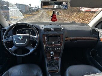Škoda Octavia 2,0 TDi 103kW Elegance r.v. 2012 - 8